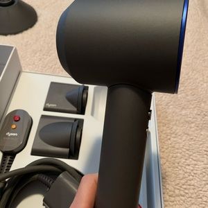 Dyson Supersonic Blow Dryer